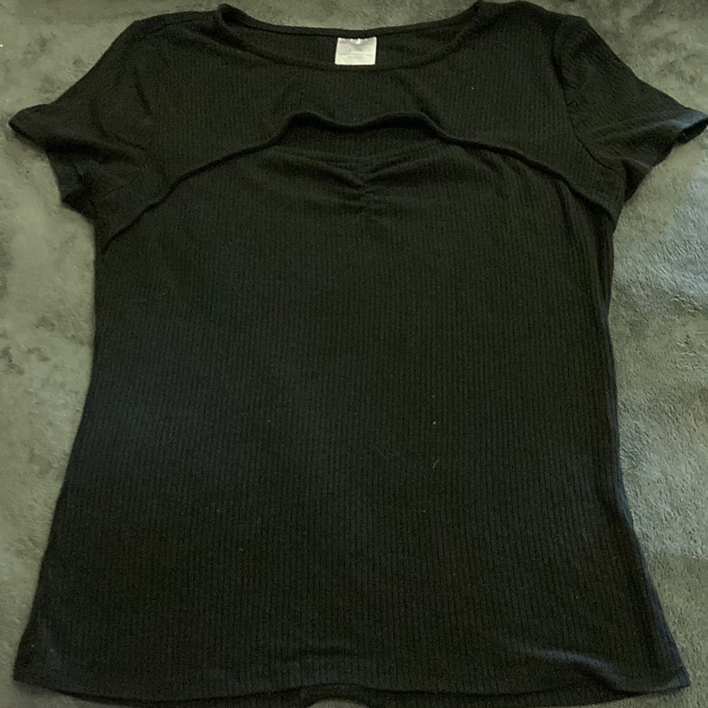 Keyhole Eyelet Top